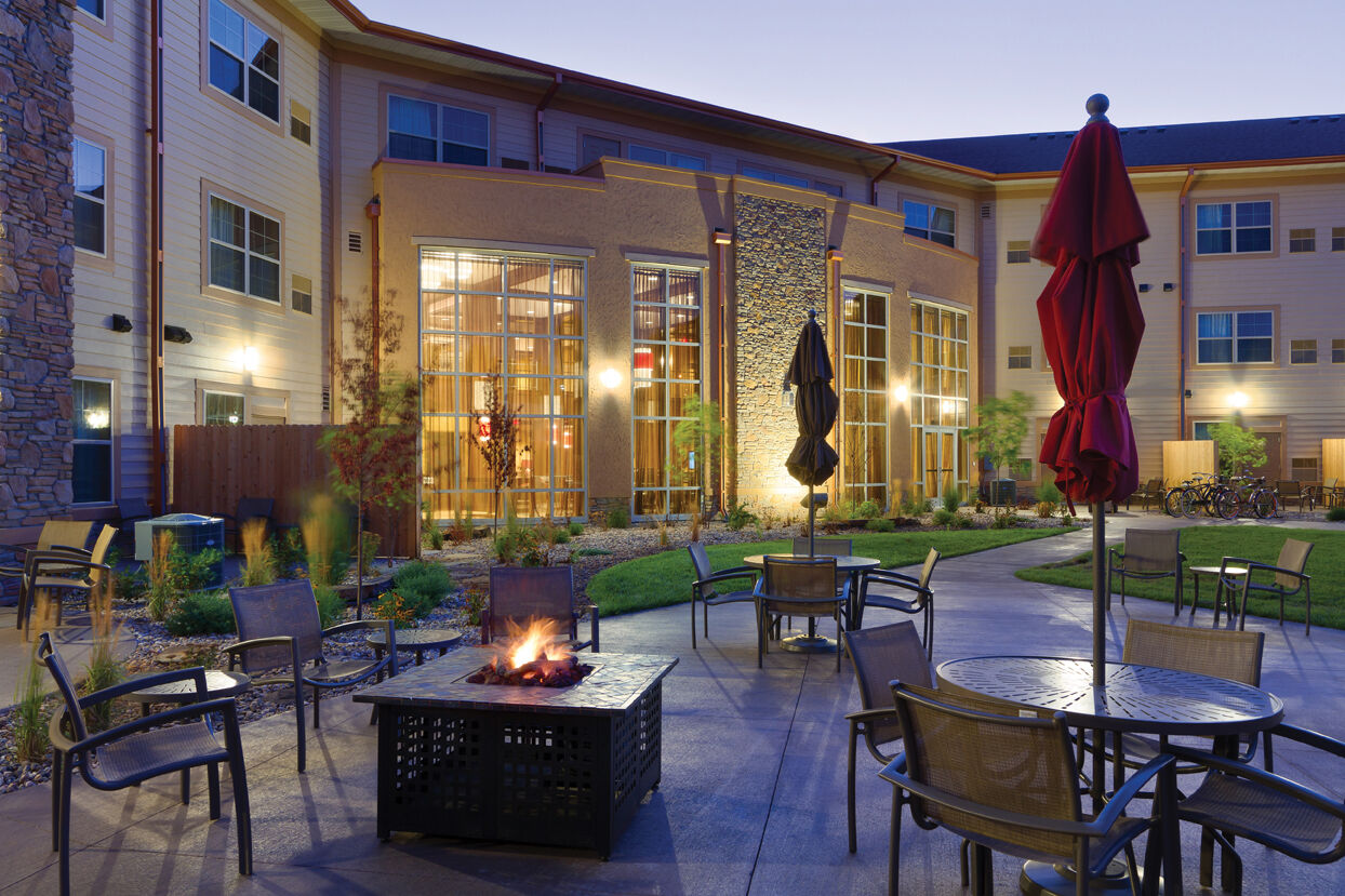 Clubhouse Hotel And Suites Pierre Restaurant foto